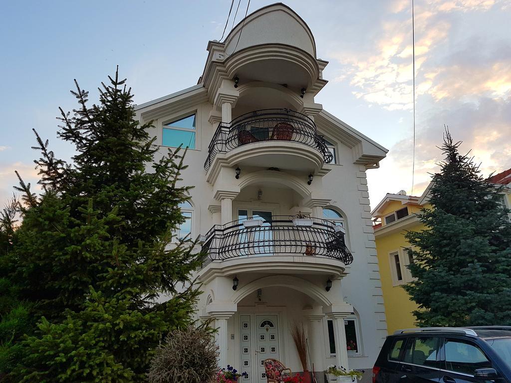 Apartment Cace Κουμάνοβο Εξωτερικό φωτογραφία